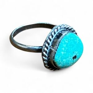 Vintage Southwestern Silver & Turquoise Ring Bohemian Dainty Cabochon Size 3.5